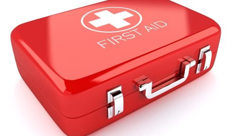 How to Administer Basic First Aid for Cuts and Scrapes