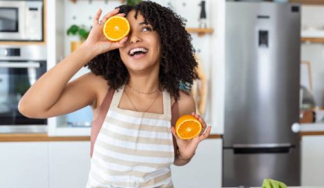 Understanding the Connection Between Diet and Eye Health in Women