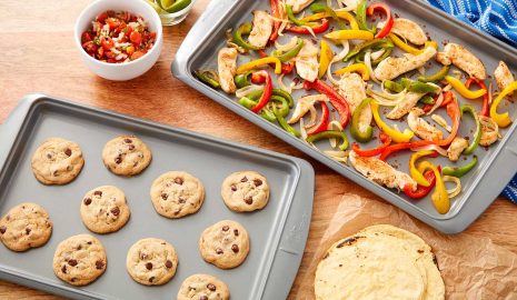 How to Choose Healthy Baking Sheets