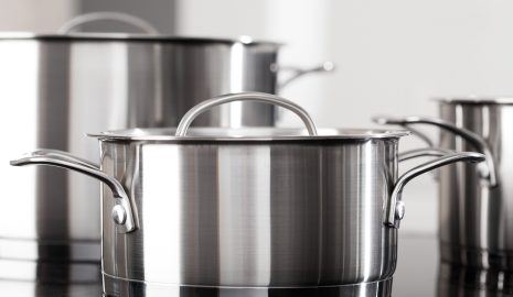 How to Choose Healthy Cooking Pans